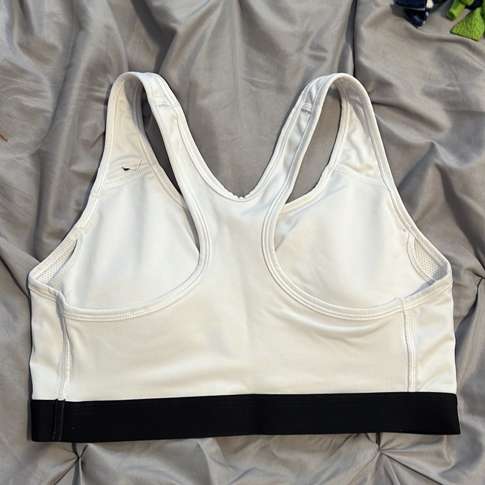 White Nike sports bra - Picture 2 of 2
